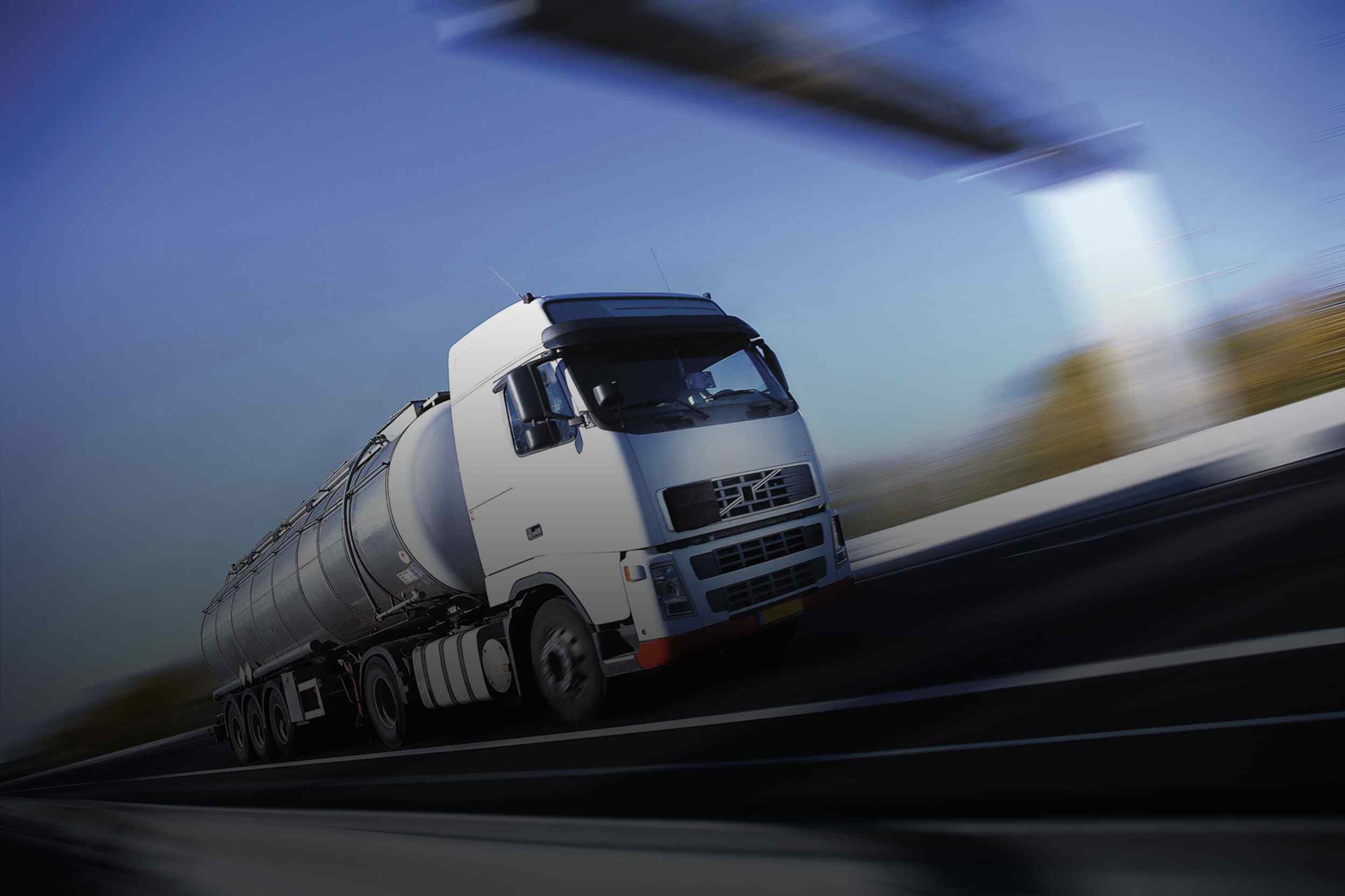 https://product39.saitebihostingi.ge/wp-content/uploads/2015/09/White-Truck-single.jpg